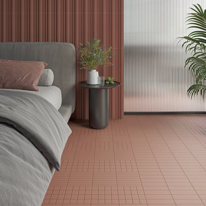 Schlafzimmer mit WOW Raster Fliesen in Mud-Ton, geometrische Grid- und Lines-Struktur an Wand und Boden, matte Keramikfliesen in handgemachter Optik mit warmem, architektonischem Charakter.