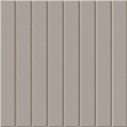 WOW Raster Lines S Fliese in Ash, quadratische Keramikfliese mit vertikalem Linienrelief und matter Oberfläche in handgemachter Optik für moderne Wand- und Bodenflächen mit klarer, geometrischer Struktur.
